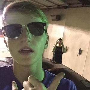 Meet your Posher, Seth